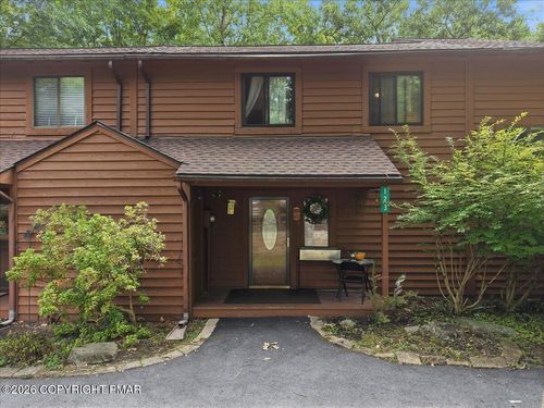 123 Meadow View Ct, Bushkill, PA, 18324-8807 | Card Image