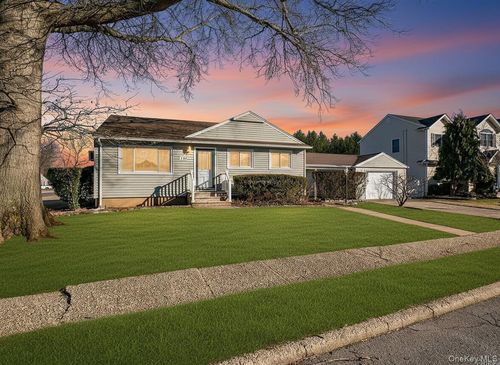 1433 Bowers Dr, Seaford, NY, 11783-1802 | Card Image