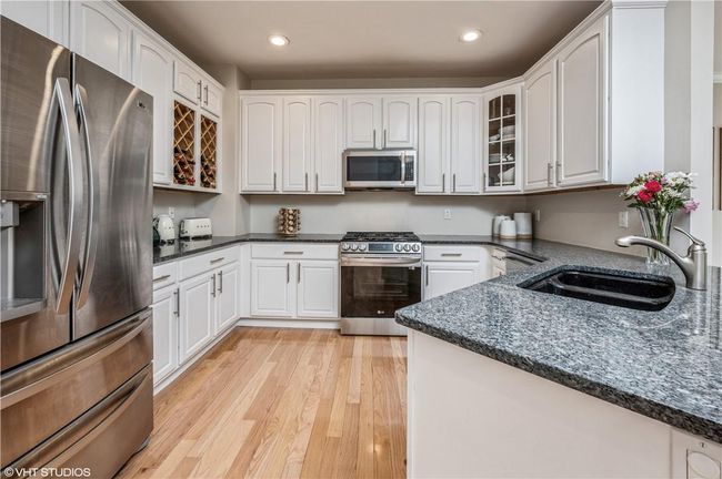 32 Landing Dr, Condo with 2 bedrooms, 3 bathrooms and 1 parking in Dobbs Ferry NY | Image 4