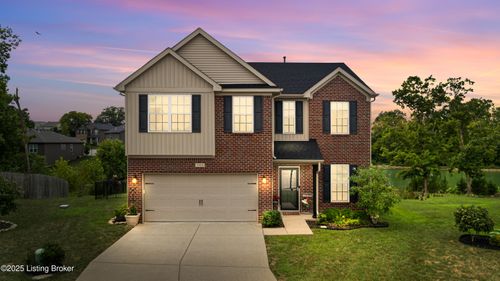 7900 Cascade Falls Cv, Louisville, KY, 40229-6520 | Card Image