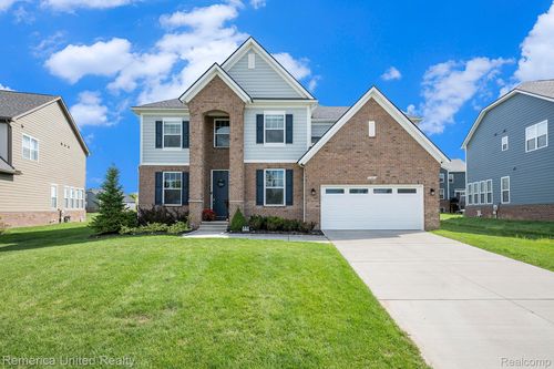 53213 Bay Laurel Ln, South Lyon, MI, 48178-8379 | Card Image