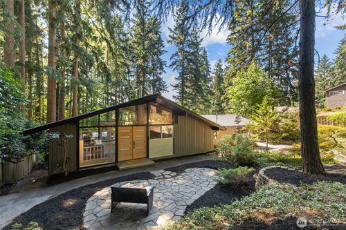 18265 47th Pl Ne, Lake Forest Park, WA, 98155-4309 | Card Image