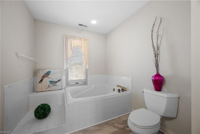 Primary Bath Soaking Tub | Image 26