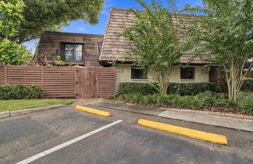 1-15431 W Pond Woods Drive, Tampa, FL, 33618 | Card Image