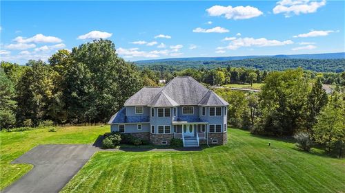 1657 Rachel Rd, Stroudsburg, PA, 18360-7032 | Card Image