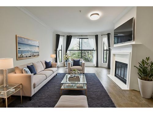 213-7161 121 St, Surrey, BC, V3W1G8 | Card Image