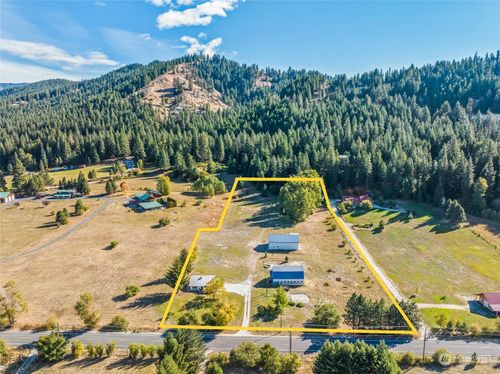 18451 Camp 12 Rd, Leavenworth, WA, 98826 | Card Image