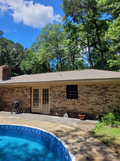 2050 Elaine Cir, Arkadelphia, AR, 71923-6636 | Card Image