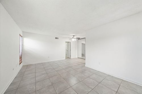 apt-72-711 Holiday Dr, Galveston, TX, 77550-5579 | Card Image
