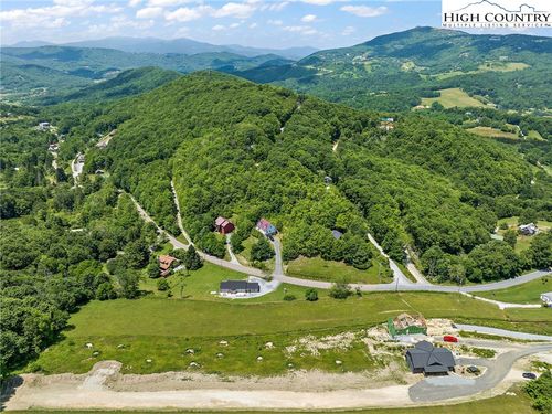 6 Grouse Berry Ln, Banner Elk, NC, 28604-6281 | Card Image