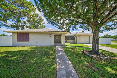 9258 Regatta Cir, Spring Hill, FL, 34606-1671 | Card Image