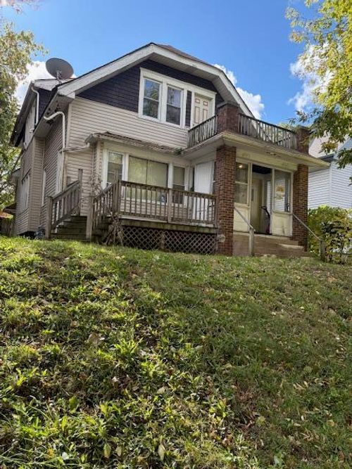 3419 W Juneau Ave, Milwaukee, WI, 53208-2953 | Card Image