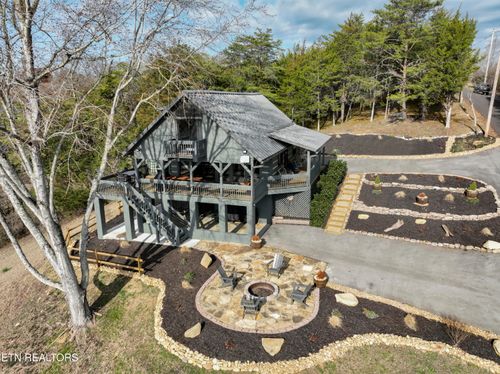 1019 Moonside Ln, Sevierville, TN, 37876-0823 | Card Image