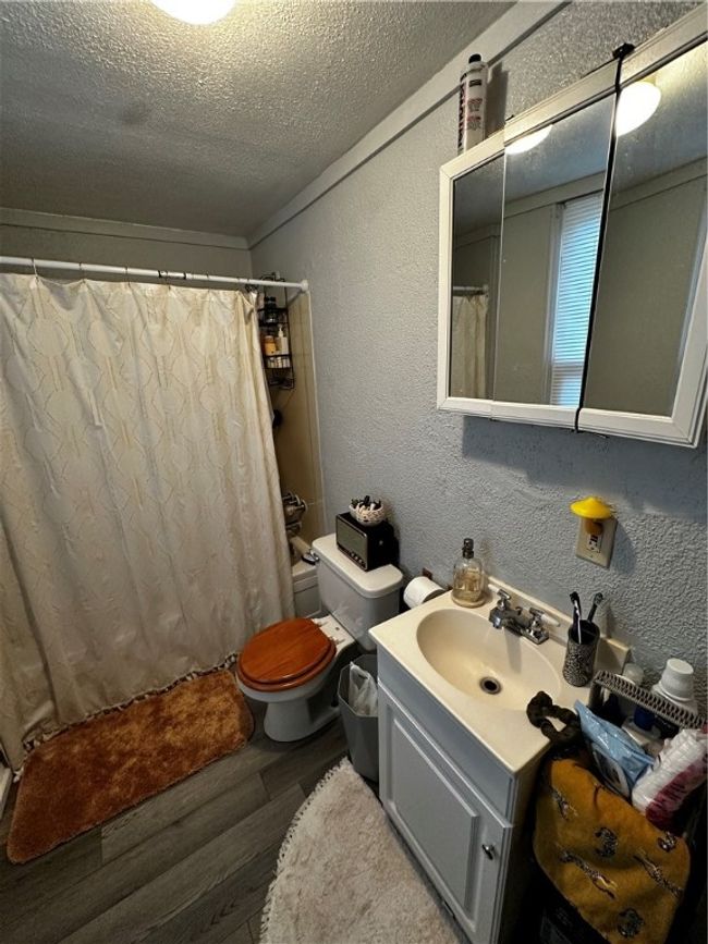 APT-5 - 548 Hansen Ave, Condo with 1 bedrooms, 1 bathrooms and 2 parking in Lyndora PA | Image 15