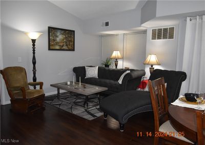 23004 Chandlers Lane, Condo with 2 bedrooms, 2 bathrooms and null parking in Olmsted Falls OH | Image 2