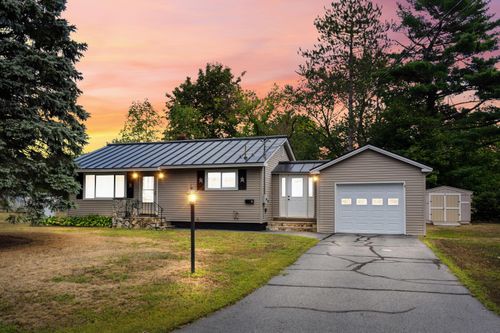 9 Spring Street, Madison, ME, 04950 | Card Image