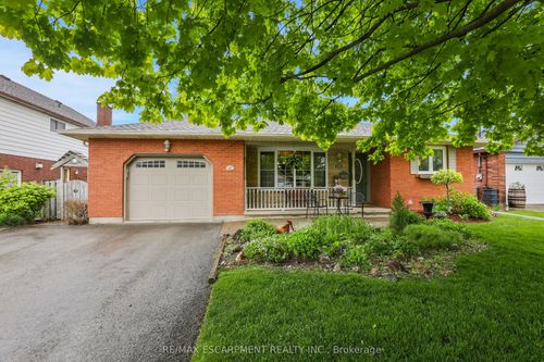 26 Killins St, Smithville, ON, L0R2A0 | Card Image