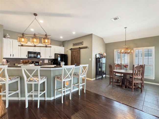 1812 Azalea Dr, House other with 3 bedrooms, 2 bathrooms and null parking in Savannah TX | Image 8