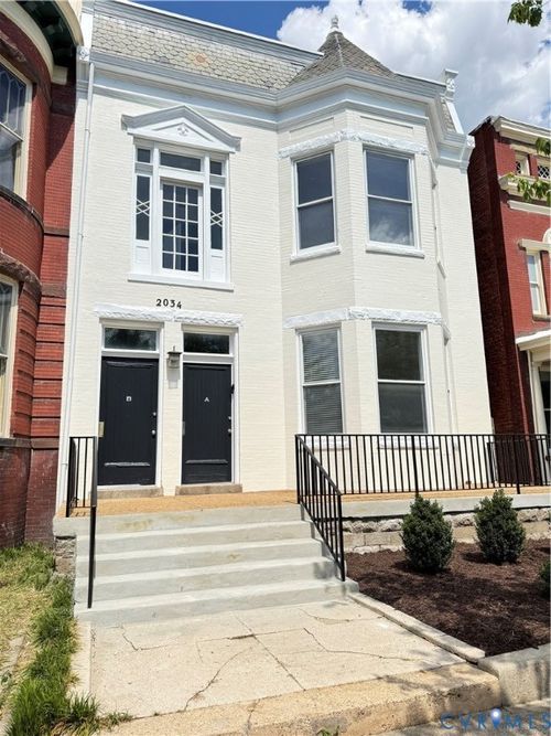a-2034 W Grace St, Richmond, VA, 23220-2004 | Card Image