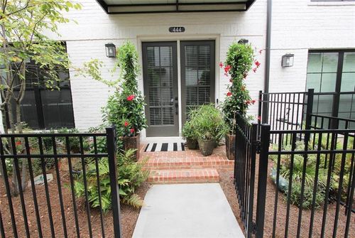444 Burton Dr, Alpharetta, GA, 30009-2497 | Card Image