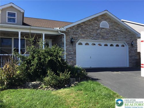 3206 Eisenhower Dr, NORTHAMPTON, PA, 18067-8602 | Card Image