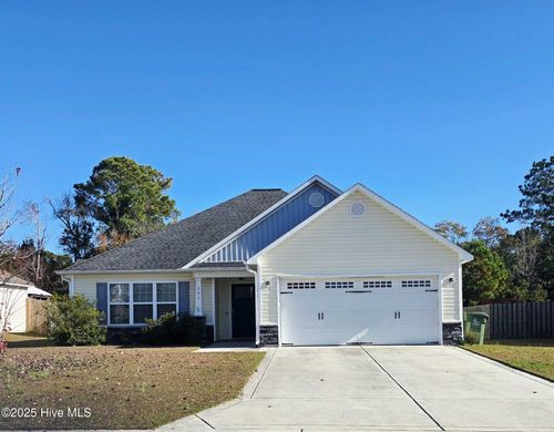 131 Regatta Way, Sneads Ferry, NC, 28460-6100 | Card Image
