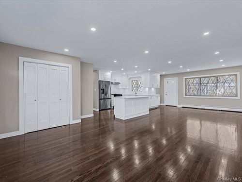 3167 Morgan Dr, Wantagh, NY, 11793-1758 | Card Image