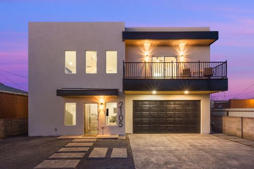 2105 New York Ave Sw, Albuquerque, NM, 87104-1631 | Card Image