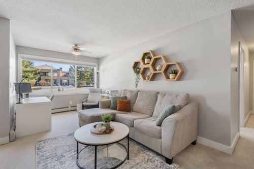 1-108 Village Hts Sw, Calgary, AB, T3H2L2 | Card Image