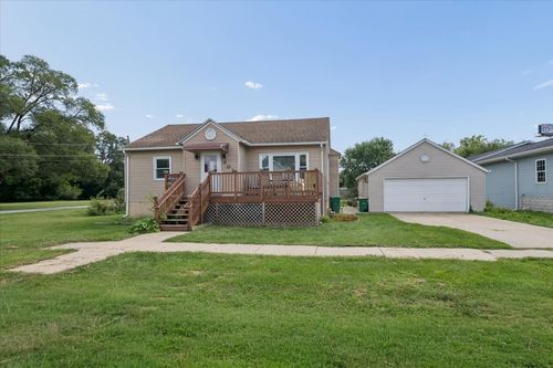 802 Vine St, Lockport, IL, 60441-2838 | Card Image
