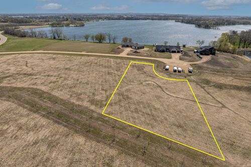 4xxx Lakeview Court, Cleveland, MN, 56017 | Card Image