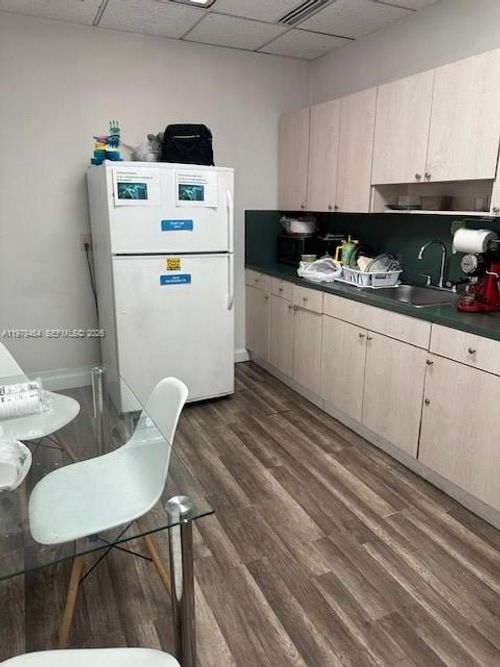 ste-221-900 Ne 125th St, North Miami, FL, 33161-5745 | Card Image