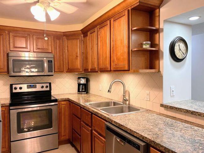 APT-207 - 125 Ocean Ave, Condo with 2 bedrooms, 2 bathrooms and null parking in Palm Beach Shores FL | Image 7