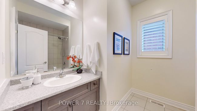 316 Chouinard Way, House attached with 4 bedrooms, 3 bathrooms and 2 parking in Aurora ON | Image 24