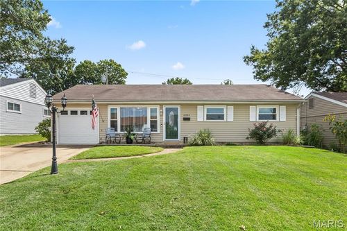 6334 Hurstgreen Ln, Affton, MO, 63123-1503 | Card Image