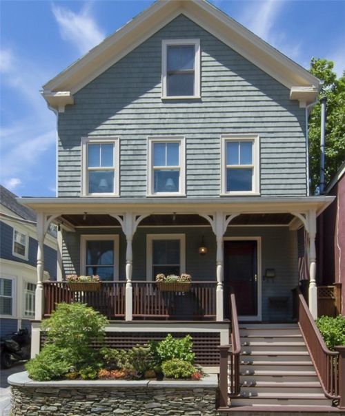 44 3rd St, Newport, RI, 02840-1942 | Card Image