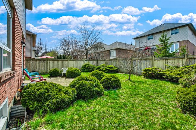 24 Diamond Crt, House other with 5 bedrooms, 3 bathrooms and 4 parking in Hamilton ON | Image 39