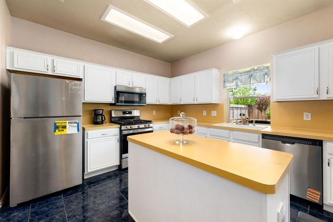4907 Sienna Heights Ln, House other with 4 bedrooms, 3 bathrooms and 2 parking in Pasadena TX | Image 16