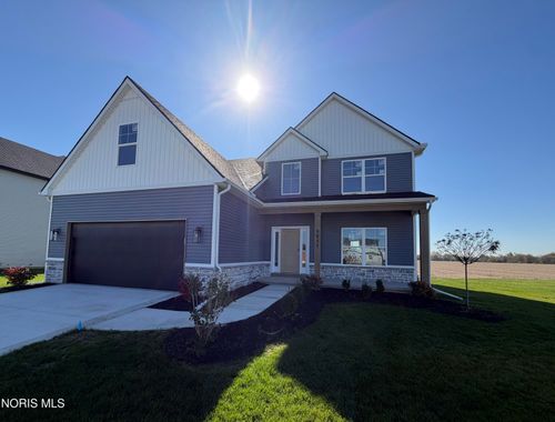 9845 Featherwood Ln, Sylvania, OH, 43560-8529 | Card Image