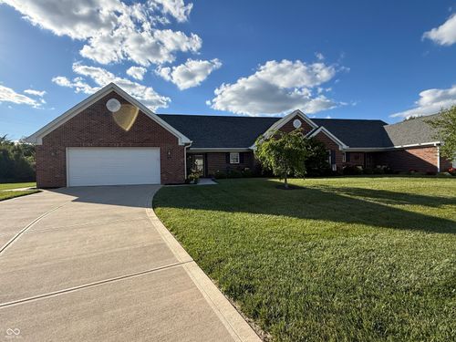 734 Monarch Ln, Lebanon, IN, 46052-8898 | Card Image