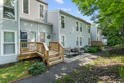 32-32 Glenview Dr, Cromwell, CT, 06416-2574 | Card Image