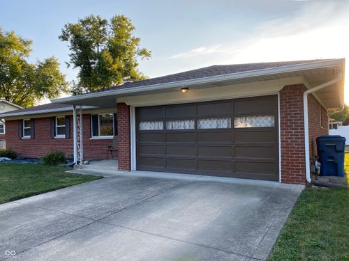 1438 Roseway Dr, Indianapolis, IN, 46219-3927 | Card Image