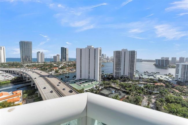 APT-2011 - 19400 Turnberry Way, Condo with 3 bedrooms, 3 bathrooms and null parking in Aventura FL | Image 44