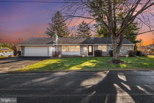 14 Greenway Dr, Mechanicsburg, PA, 17055-5655 | Card Image