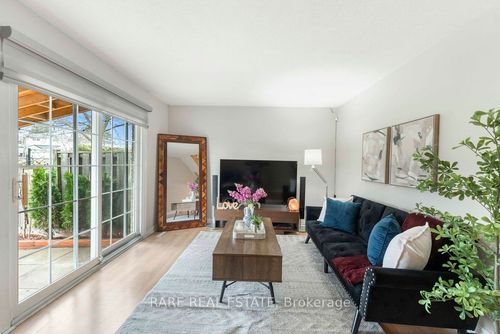 21-2006 Martin Grove Road, Etobicoke, ON, M9V4A3 | Card Image