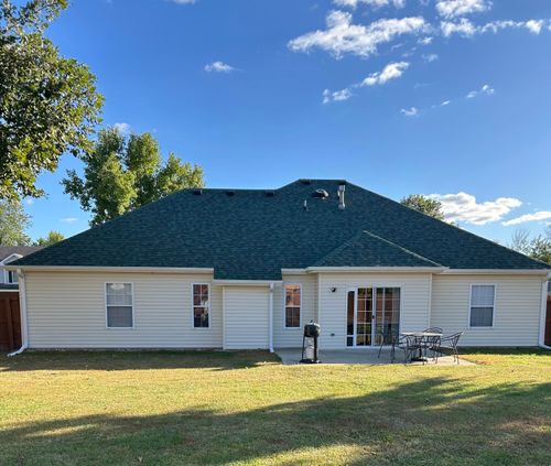 801 E Southland St, Centralia, MO, 65240-1802 | Card Image
