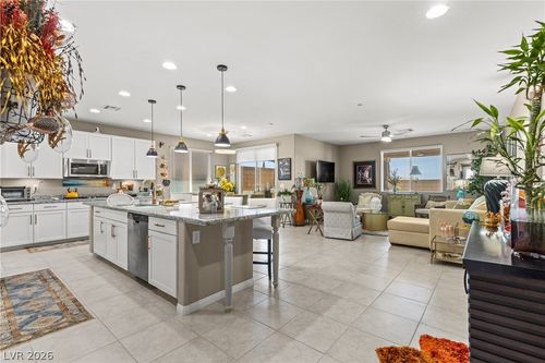 348 Cadence Vista Dr, Henderson, NV, 89011-5437 | Card Image