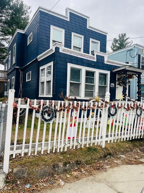 6 Longwood Dr, Methuen, MA, 01844-5016 | Card Image