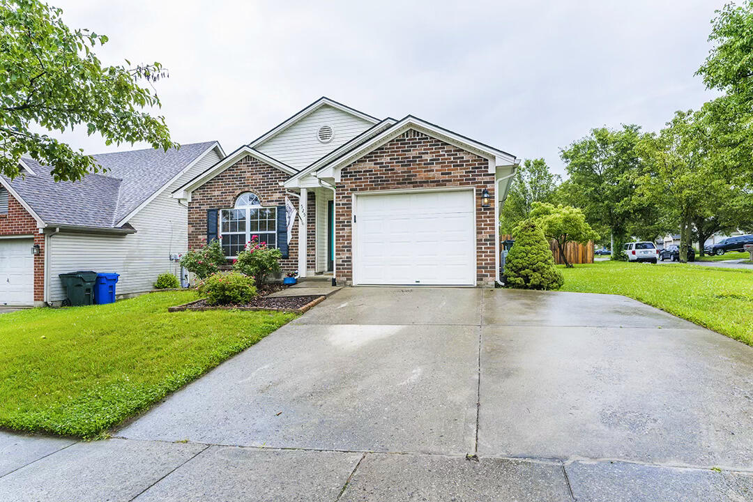 525 Old Manse Ct, For Sale in Lexington - eXp Realty