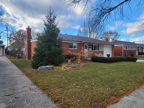 31467 Edwood Dr, Warren, MI, 48088-2093 | Card Image